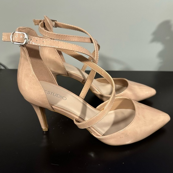Tan coloured strappy heels - size 9 - K Studio - Picture 2 of 5